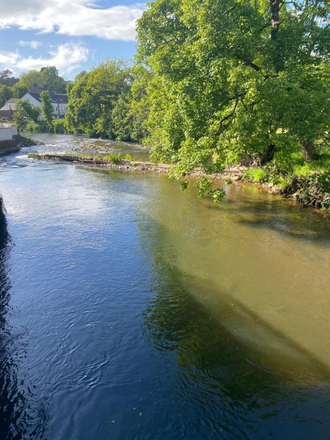 Riverbank Cottage Lake District Double Balcony Egremont  外观 照片