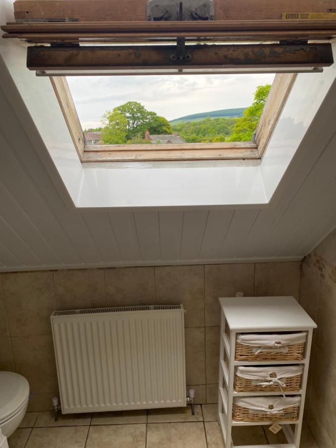 Riverbank Cottage Lake District Double Balcony Egremont  外观 照片