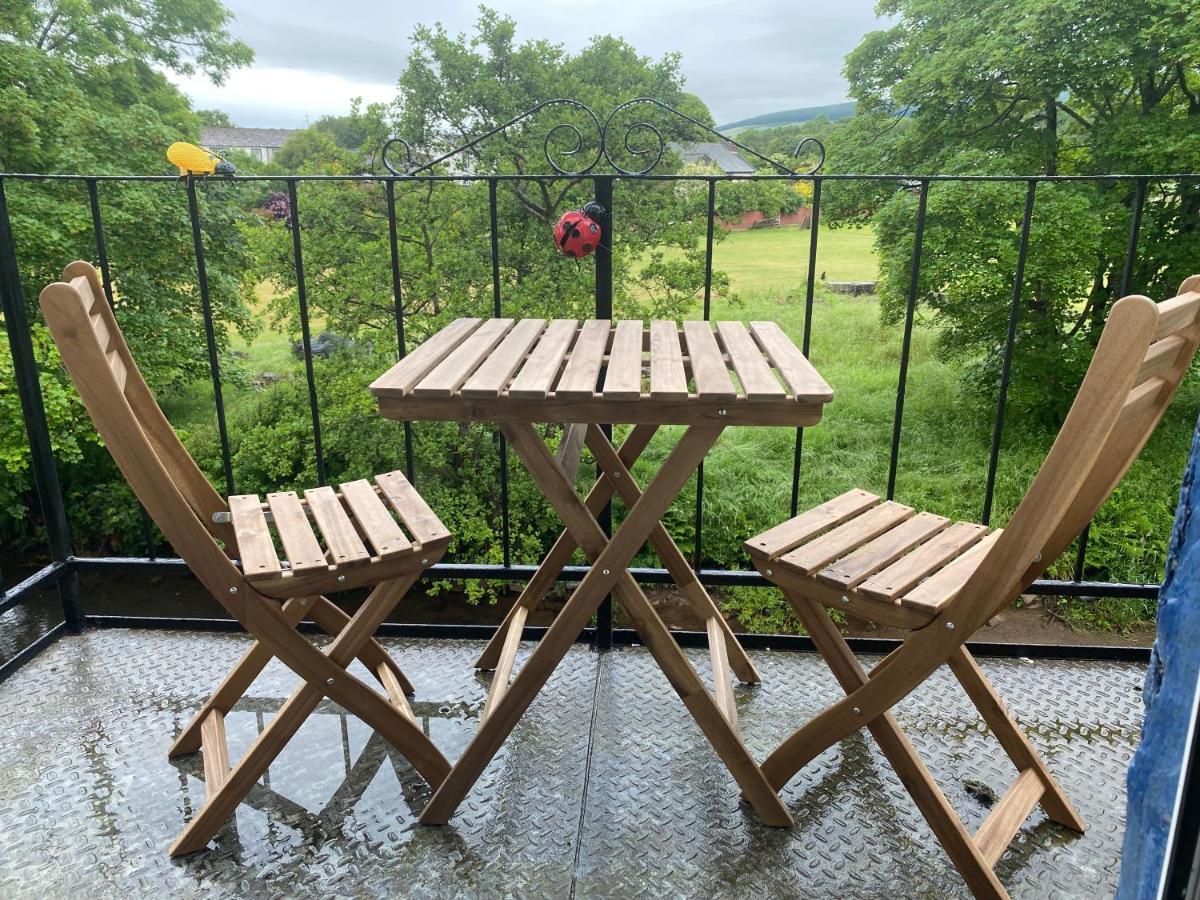 Riverbank Cottage Lake District Double Balcony Egremont  外观 照片
