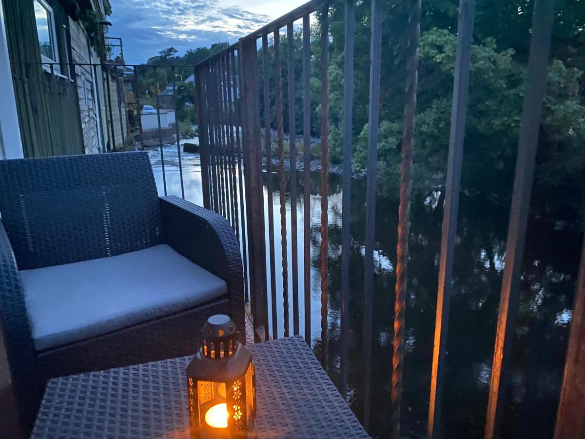 Riverbank Cottage Lake District Double Balcony Egremont  外观 照片